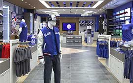 Toronto Blue Jays on X: The NEW Jays Shop flagship store is officially  open at the @toeatoncentre! Come check it out (Level 1, Dundas side)   / X